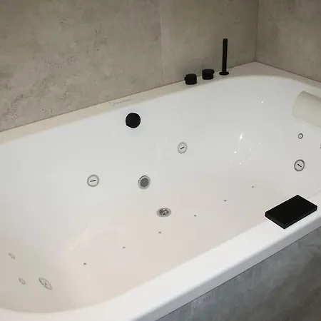 ヴィラ Villa Furdenheim