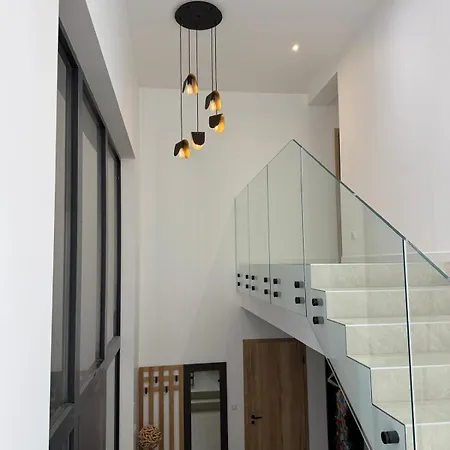 ヴィラ Villa Furdenheim